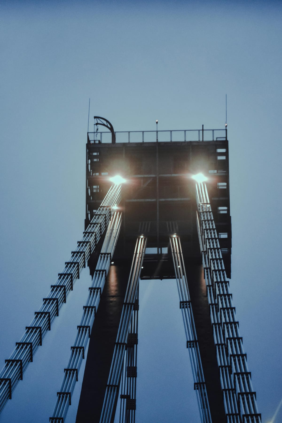 How to Source Industrial Art Rentals Without a DIY Look