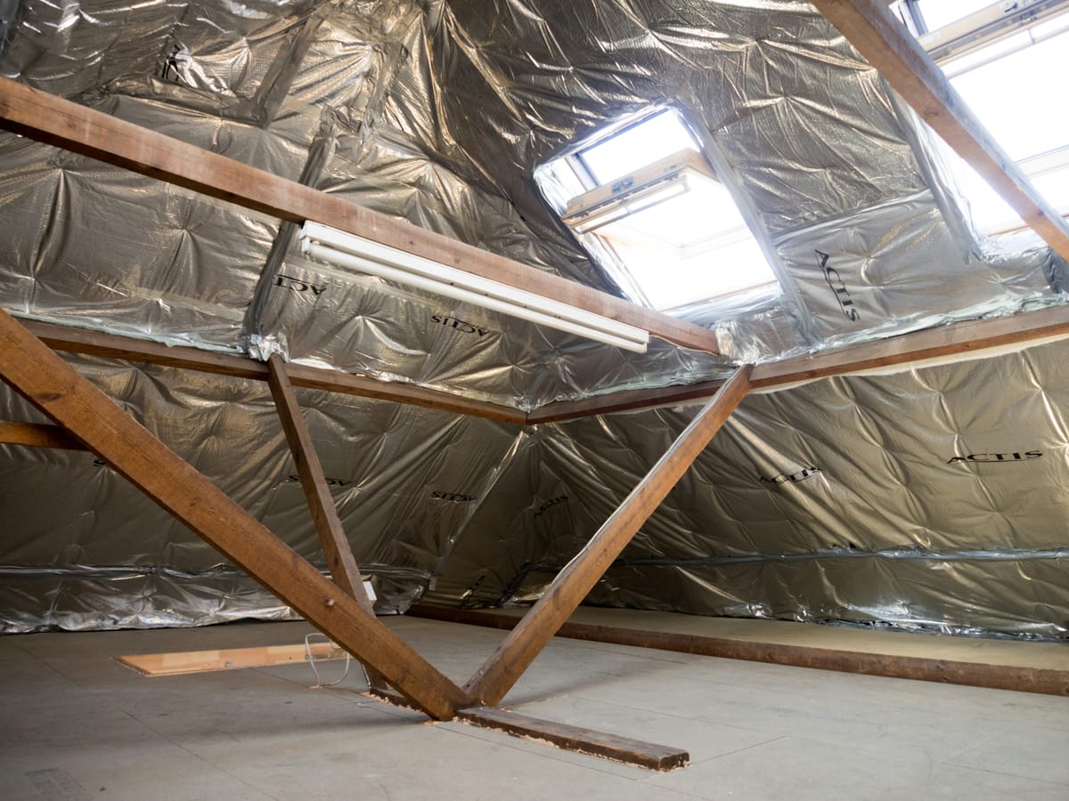 Attic and Crawl Space Cleanup That Stays Resolved