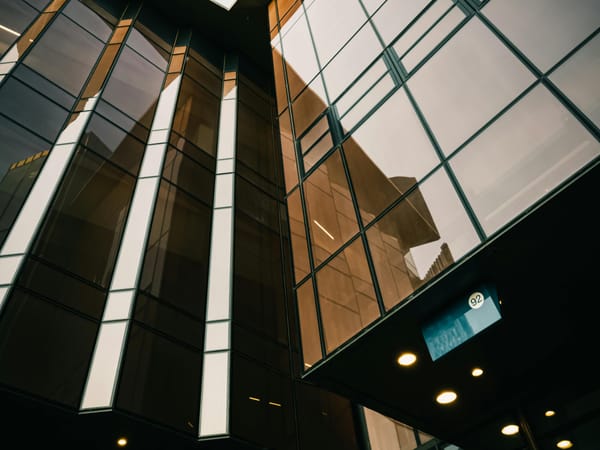 Architectural Window Tint Shades: Choosing the Right Film for Comfort, Privacy, and Style